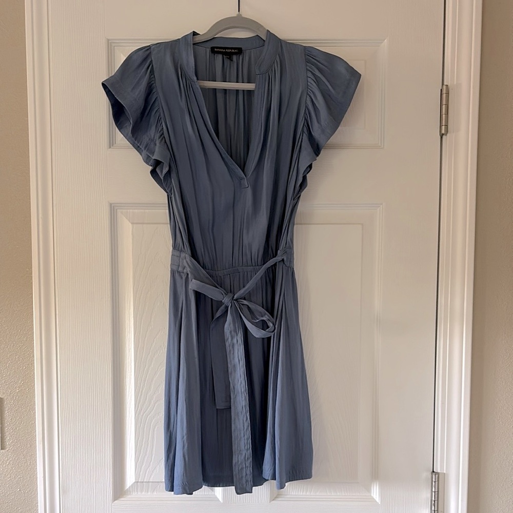 Banana Republic Flutter Sleeve Mini Dress. Petite Small.
